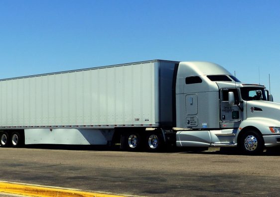 CAP conducteur routier de marchandises : ce qu'il faut savoir