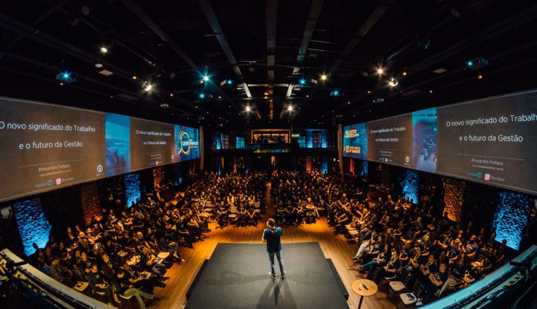 Les clés pour réussir à organiser une conférence digitale